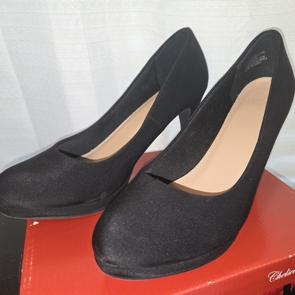 Women's Heels, Black, 9.5 Size. Chelsea Moreland Brand. Dressy Pretty Sexy Shoes - Picture 3 of 5